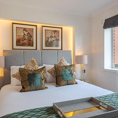 Modern Knightsbridge Apartment With Balcony Overlooking Harrods Prime Location Лондон Экстерьер фото