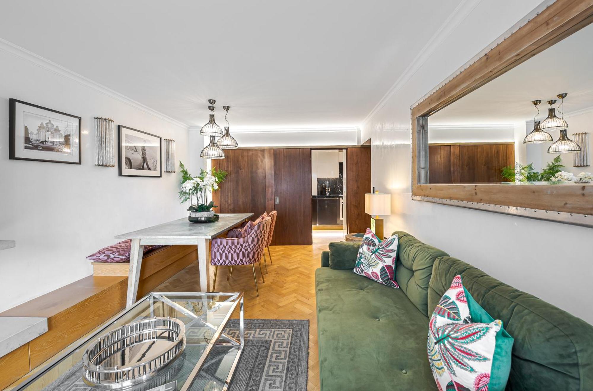 Modern Knightsbridge Apartment With Balcony Overlooking Harrods Prime Location Лондон Экстерьер фото