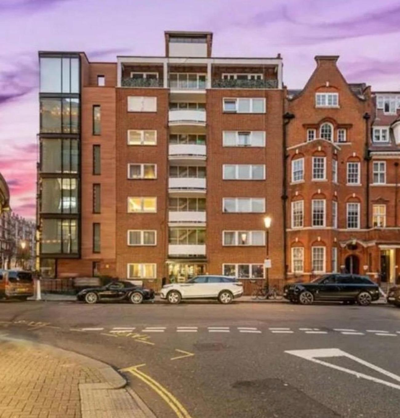Modern Knightsbridge Apartment With Balcony Overlooking Harrods Prime Location Лондон Экстерьер фото